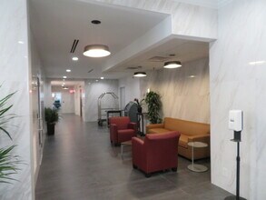 2101 Chestnut St, Unit #1708 in Philadelphia, PA - Building Photo - Building Photo