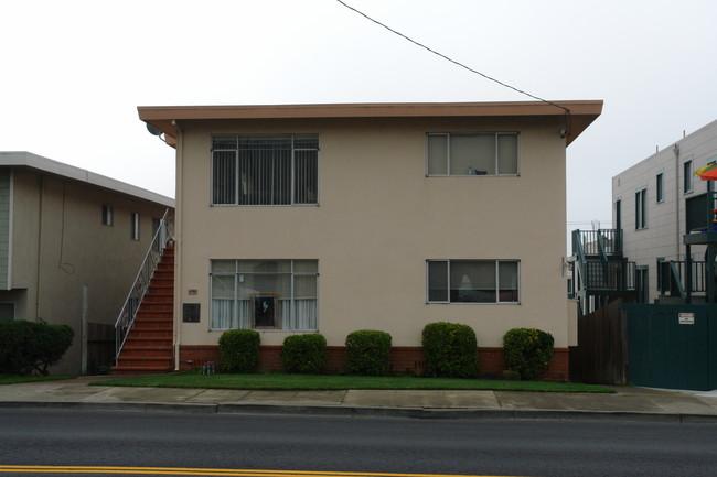 643 Miller Ave in South San Francisco, CA - Building Photo - Building Photo