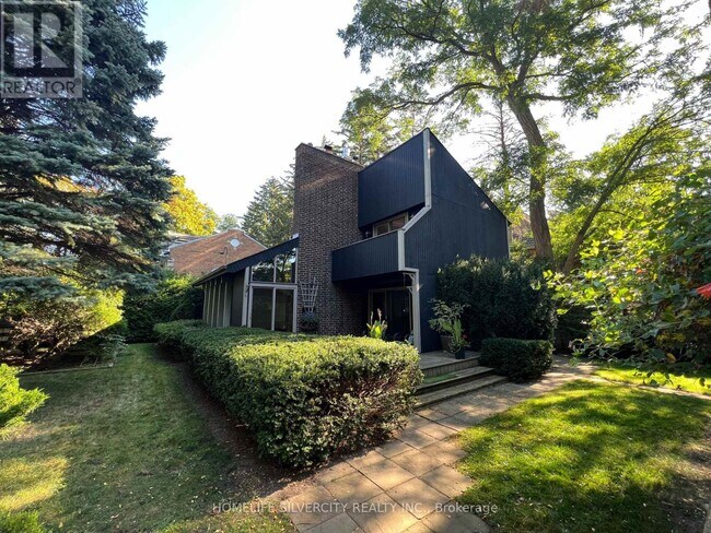 property at 1810 Harkiss Rd