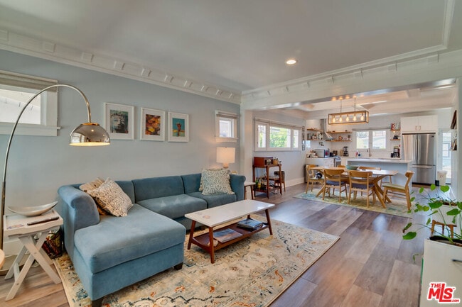 1304 W 55th St in Los Angeles, CA - Building Photo - Building Photo
