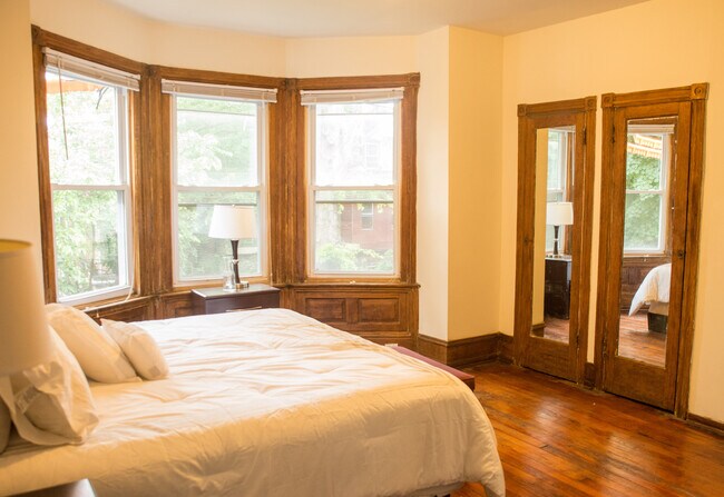 property at 5031 Cedar Ave