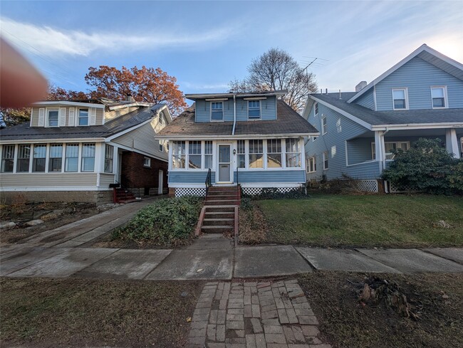 property at 1675 W 9th St