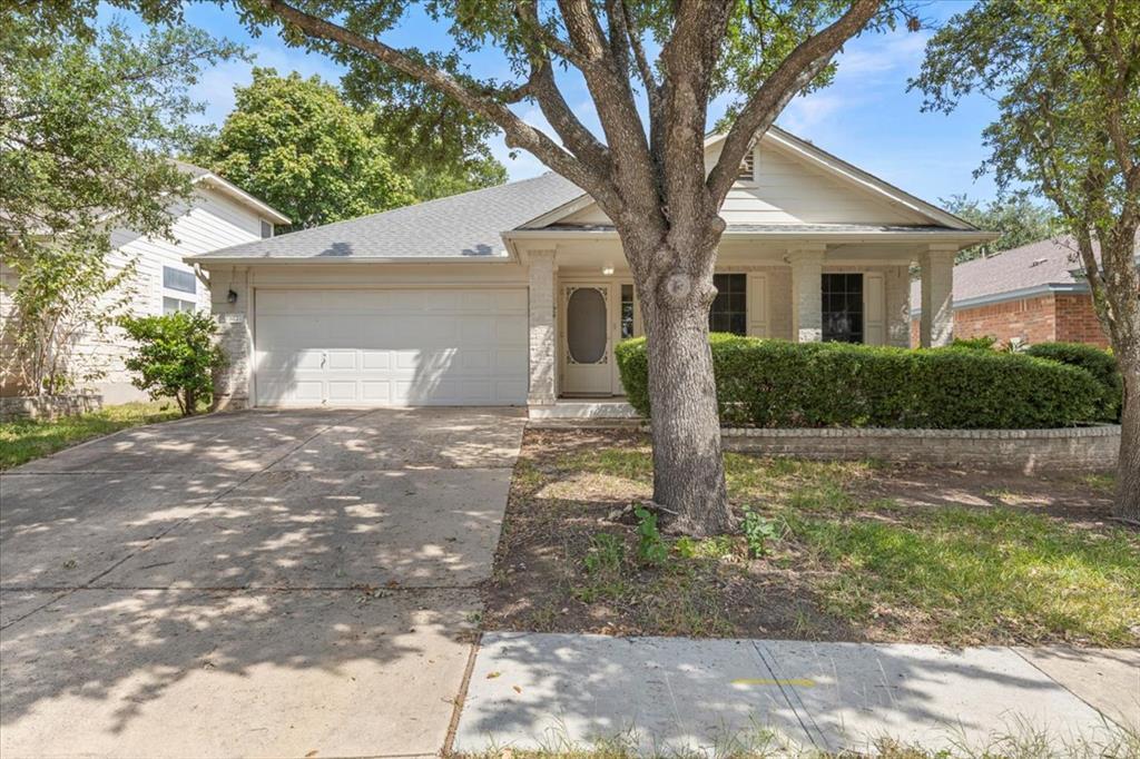 1001 Hyde Park Dr in Round Rock, TX - Building Photo