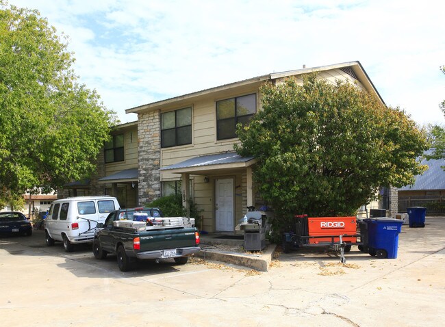 2301 Polaris Ave in Austin, TX - Building Photo - Building Photo