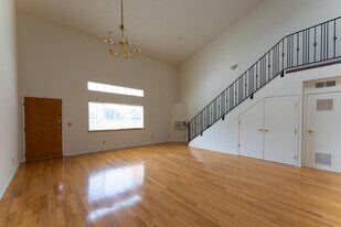 11508 Moorpark St in Los Angeles, CA - Building Photo