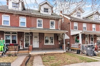 383 Spruce St in Pottstown, PA - Building Photo - Building Photo