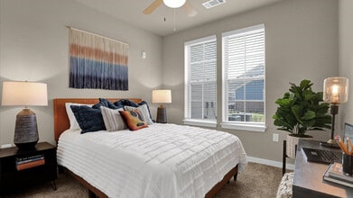 Springs at Buckingham Farms in Memphis, TN - Building Photo - Building Photo