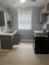 6715 S Ridgeland Ave in Chicago, IL - Building Photo - Building Photo