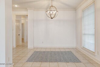 126 Kingspointe Cir in Lafayette, LA - Building Photo - Building Photo