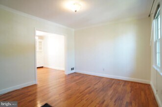 2161 N Brandywine St, Unit 2 in Arlington, VA - Building Photo - Building Photo