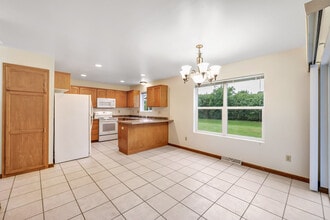 212 Cavil Way in De Pere, WI - Building Photo - Building Photo
