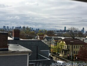 155 Summer St, Unit 14F in Somerville, MA - Building Photo - Building Photo