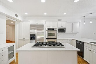 4016 Willow Ridge Dr in Dallas, TX - Building Photo - Building Photo