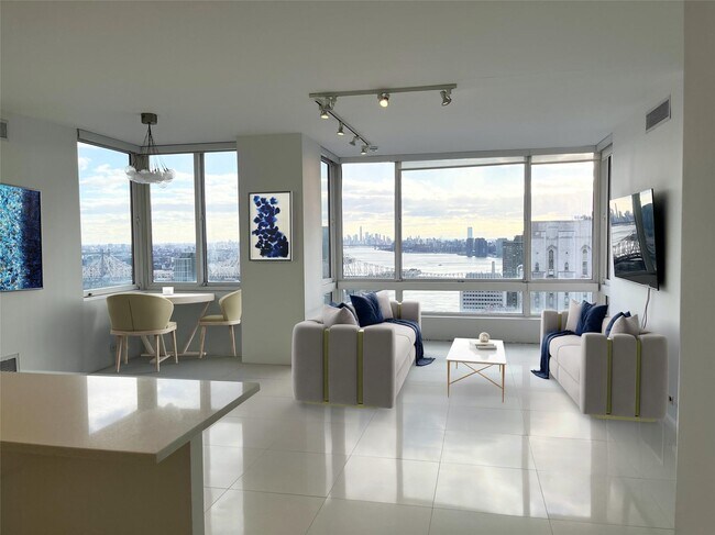 524 E 72nd St in New York, NY - Building Photo - Building Photo