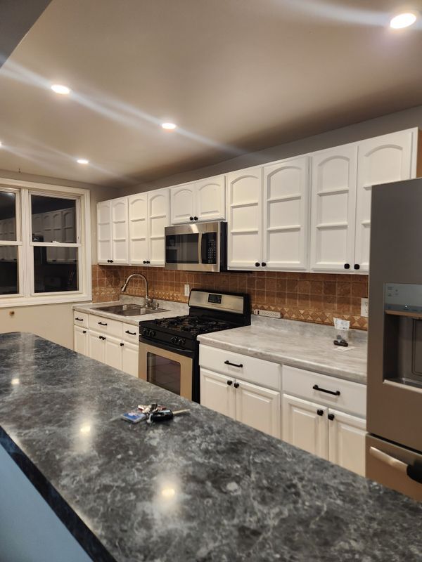 property at 404 Rosehill Pl