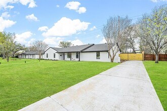 12417 Quincy Ln in Dallas, TX - Building Photo - Building Photo