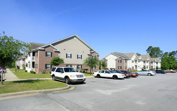 The Pines at Willowbrook in Hinesville, GA - Building Photo - Building Photo