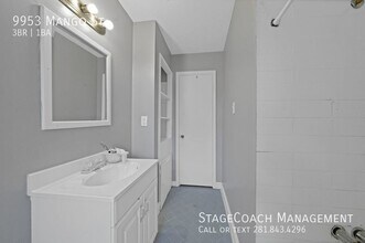 9953 Mango St in Houston, TX - Building Photo - Building Photo