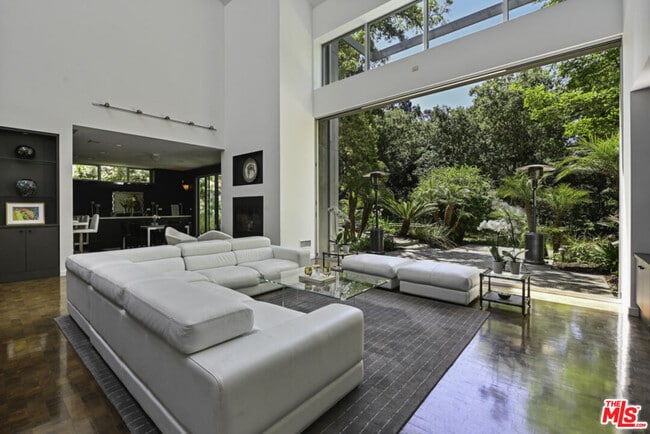 property at 1500 Rustic Ln