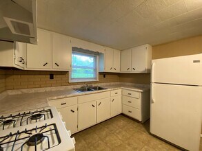 3274 E Moores Pike in Bloomington, IN - Building Photo - Building Photo