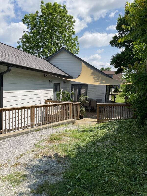 property at 1405 Russell St