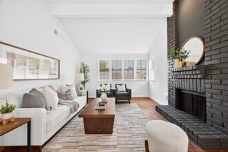 10726 Buffalo Bend Dr in Houston, TX - Foto de edificio - Building Photo