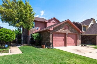 3817 Suffolk Ln in Plano, TX - Building Photo - Building Photo