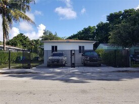 277 NW 75th St in Miami, FL - Building Photo