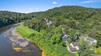 293 Main St in Rosendale, NY - Building Photo
