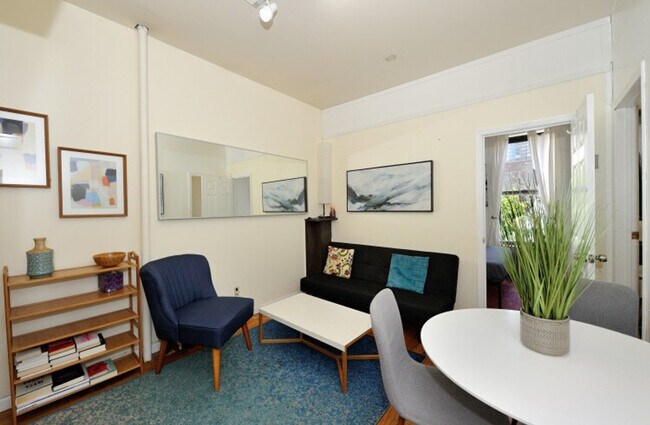 722 9th Ave in New York, NY - Building Photo - Building Photo