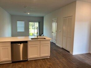 9177 Stony Brk Rd in Jacksonville, FL - Building Photo - Building Photo