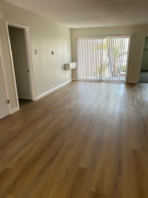 53 Suffolk Ave, Unit E in Sierra Madre, CA - Building Photo - Building Photo