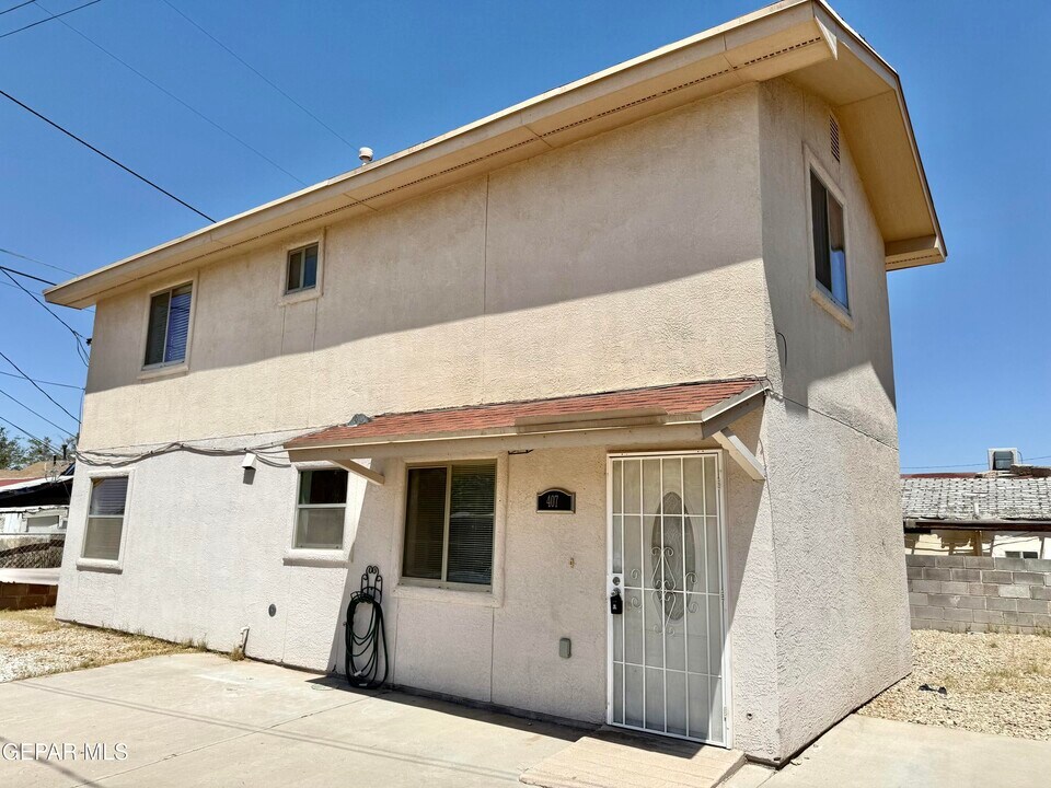 407 Nichols Rd in El Paso, TX - Building Photo
