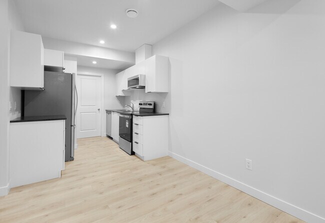 3028-3169 169 St SW in Edmonton, AB - Building Photo - Building Photo