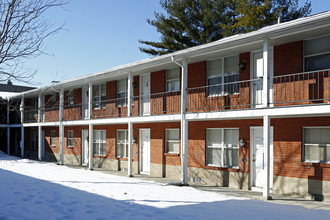 The Plantation House in Toledo, OH - Foto de edificio - Building Photo