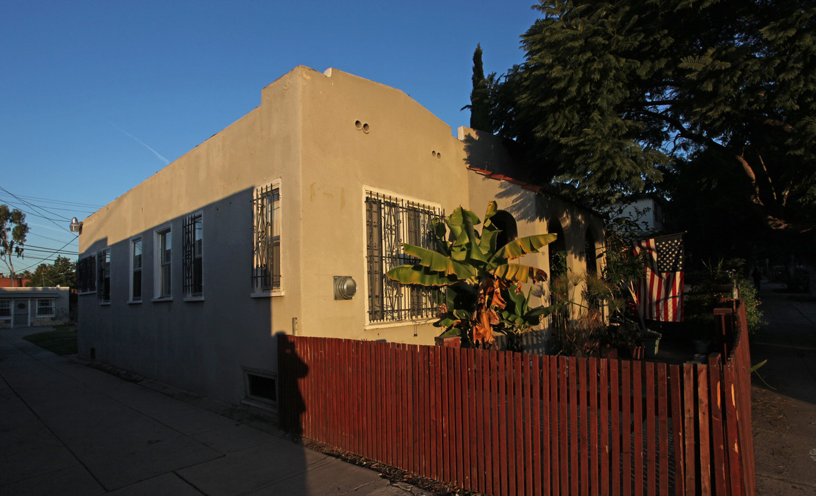 1119 N Ogden Dr in West Hollywood, CA - Building Photo