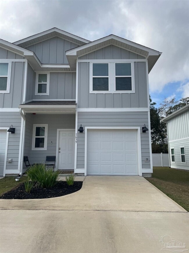 property at 1639 Iroquois Ct