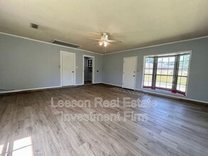 302 Avenida Dr in Haughton, LA - Building Photo - Building Photo