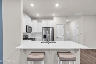 19 Katherine Dr in Burlington, NJ - Building Photo - Building Photo