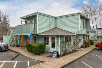 Autumn Oaks Apartments in Tigard, OR - Foto de edificio - Building Photo