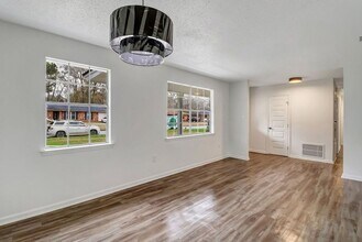 20 Barrington Cir in Savannah, GA - Building Photo - Building Photo