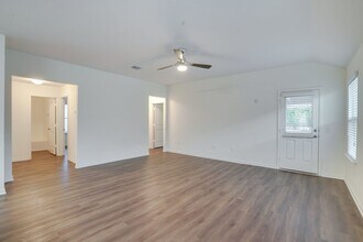 403 Pentire Way in Hutto, TX - Building Photo - Building Photo
