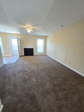 1728 Veanna Dr in Fayetteville, NC - Building Photo - Building Photo