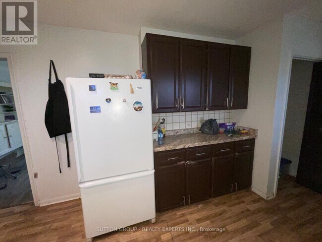 415 Mt Pleasant Rd in Brantford, ON - Building Photo - Building Photo