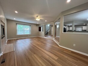 939 Edgewater Dr in Newport News, VA - Building Photo - Building Photo