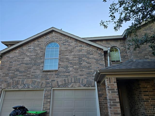property at 224 Bluefinch Dr