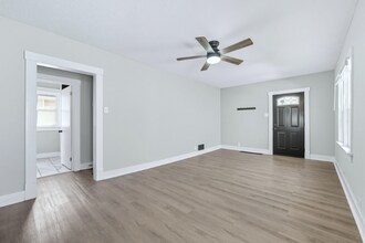 4321 Tacoma Ave in Fort Wayne, IN - Building Photo - Building Photo