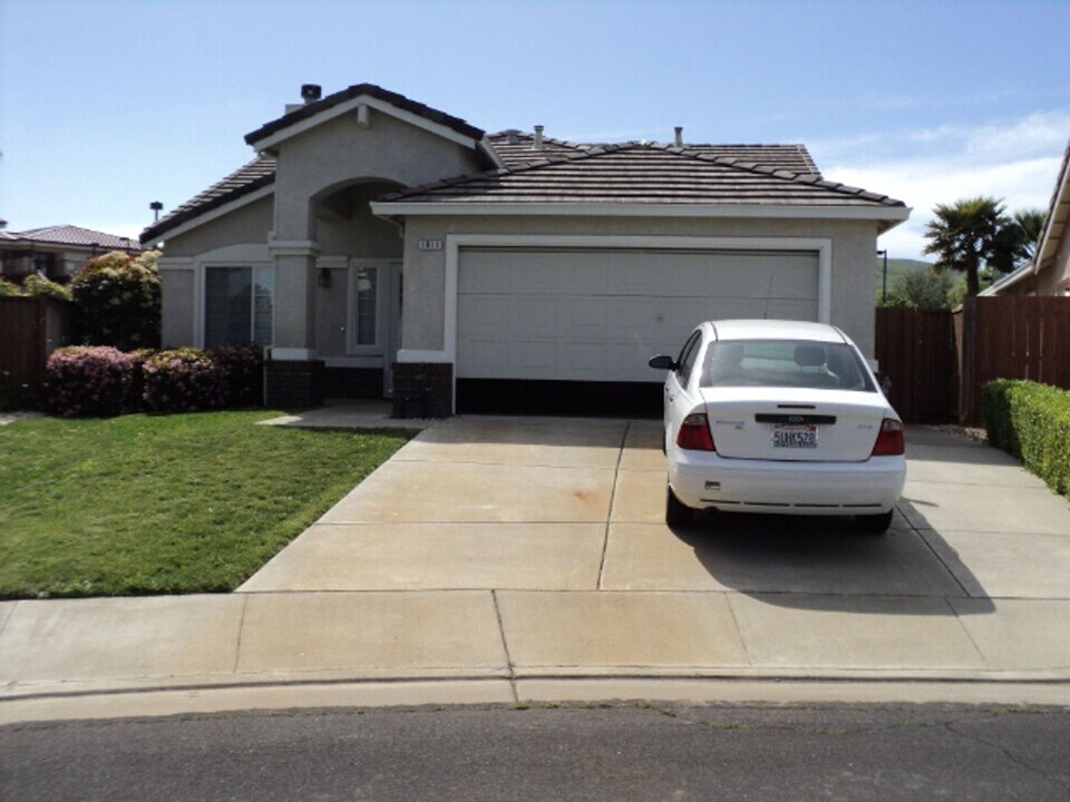 1811 Stillspring Ct in Fairfield, CA - Building Photo