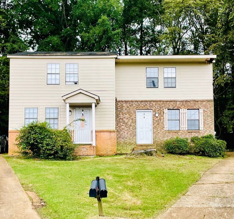 8 Davidfield Cove in Jackson, TN - Building Photo