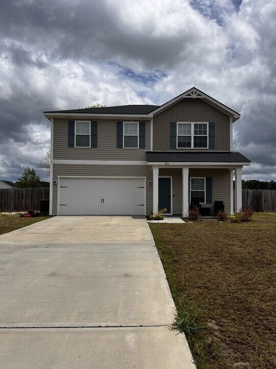 283 Summerhill Dr in Ludowici, GA - Building Photo